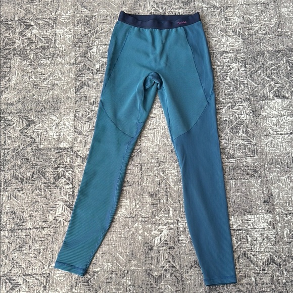 Fanka scrunch bum teal leggings - Picture 1 of 5